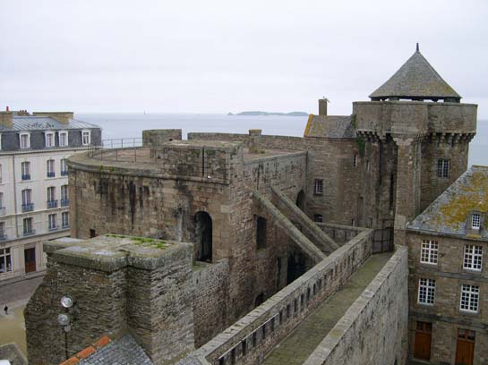  ville fortifiée